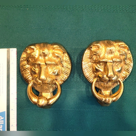 Pair Brass Lion Door Knockers - Picture 4 of 5